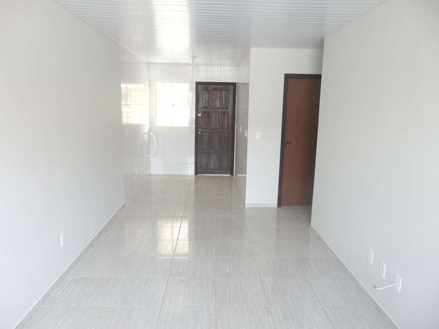 Casa com 2 Quartos para Alugar, 52 m² por R$ 650/Mês Rua Angela Perussulo Marcon, 92 - Jardim Busmayer, Campo Largo - PR