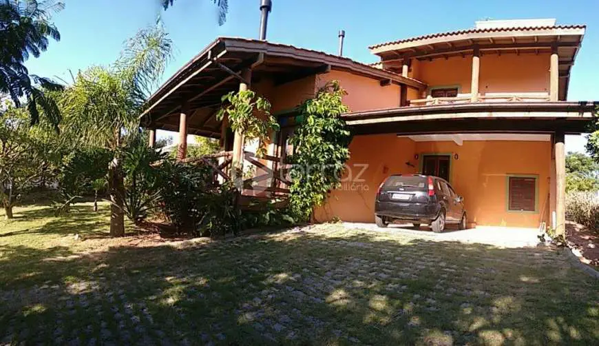 Casa com 3 Quartos para Alugar, 240 m² por R$ 7.300/Mês Rio Tavares, Florianópolis - SC