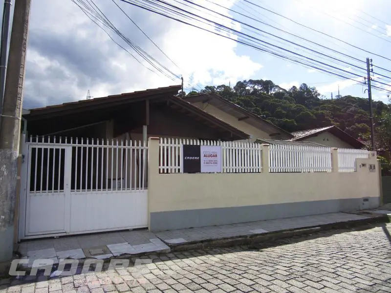 Casa com 2 Quartos para Alugar, 85 m² por R$ 855/Mês Rua Roraima, 59 - Valparaíso, Blumenau - SC