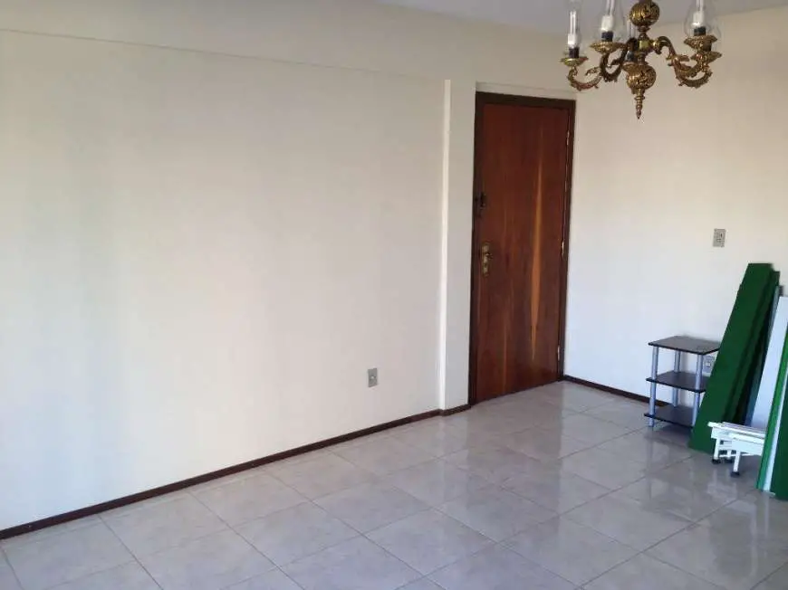 Apartamento com 3 Quartos para Alugar, 140 m² por R$ 2.100/Mês Rua Almirante Barroso - Vila Nova, Blumenau - SC