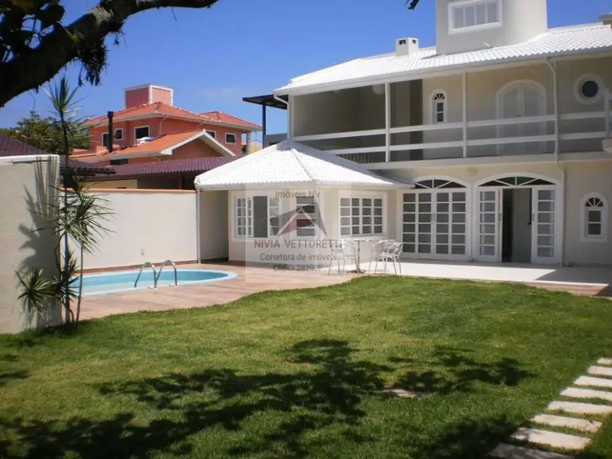Casa com 4 Quartos à Venda, 264 m² por R$ 550.000 Servidão do Tucano - Santinho, Florianópolis - SC