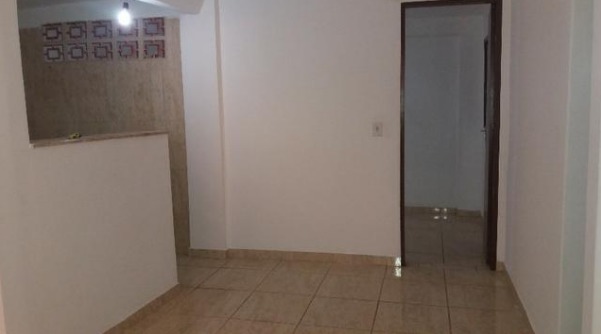 Kitnet com 1 Quarto para Alugar, 65 m² por R$ 700/Mês Condomínio Serra Azul - Sobradinho, Sobradinho - DF