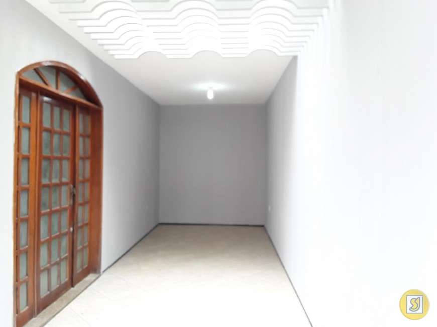Casa com 2 Quartos para Alugar, 200 m² por R$ 1.300/Mês Rua Doutor Periguari, 100 - Antônio Bezerra, Fortaleza - CE