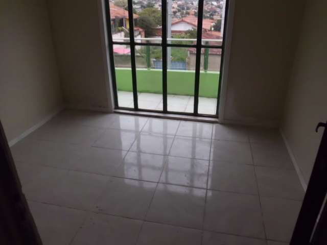 Casa com 2 Quartos para Alugar, 69 m² por R$ 800/Mês Rua Newton da Costa Silveira - Rio Branco, Belo Horizonte - MG