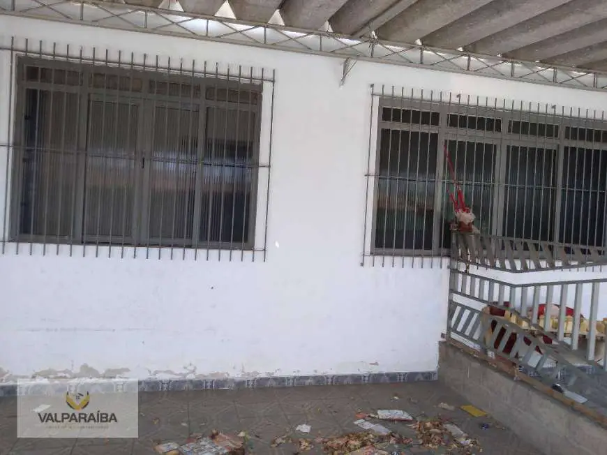 Casa com 2 Quartos para Alugar, 70 m² por R$ 860/Mês Conjunto Residencial Galo Branco, São José dos Campos - SP