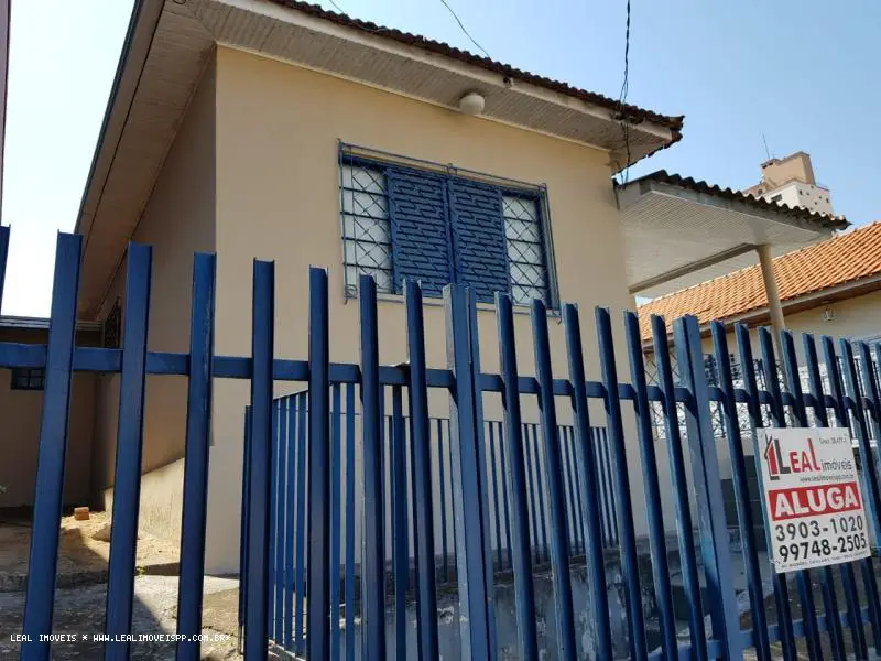 Casa com 2 Quartos à Venda, 105 m² por R$ 270.000 Vila Dubus, Presidente Prudente - SP