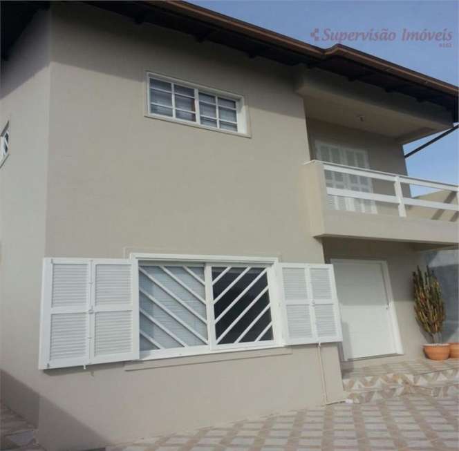 Casa com 3 Quartos à Venda, 168 m² por R$ 800.000 Rua Coronel Caetano Costa - Estreito, Florianópolis - SC