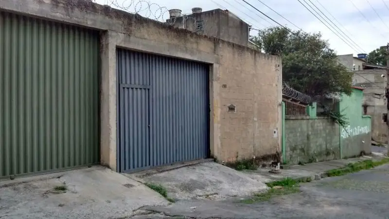 Lote/Terreno à Venda, 180 m² por R$ 230.000 Rua Lapa - Pompéia, Belo Horizonte - MG
