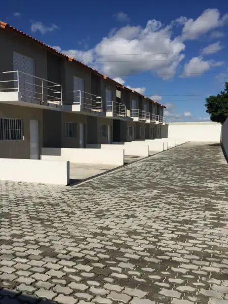 Sobrado com 2 Quartos à Venda, 74 m² por R$ 230.000 Rua Doutor Mário São Thiago - Vila Monte Sion, Suzano - SP