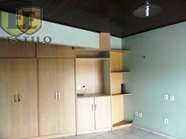 Casa com 8 Quartos para Alugar, 600 m² por R$ 750/Dia Calhau, São Luís - MA