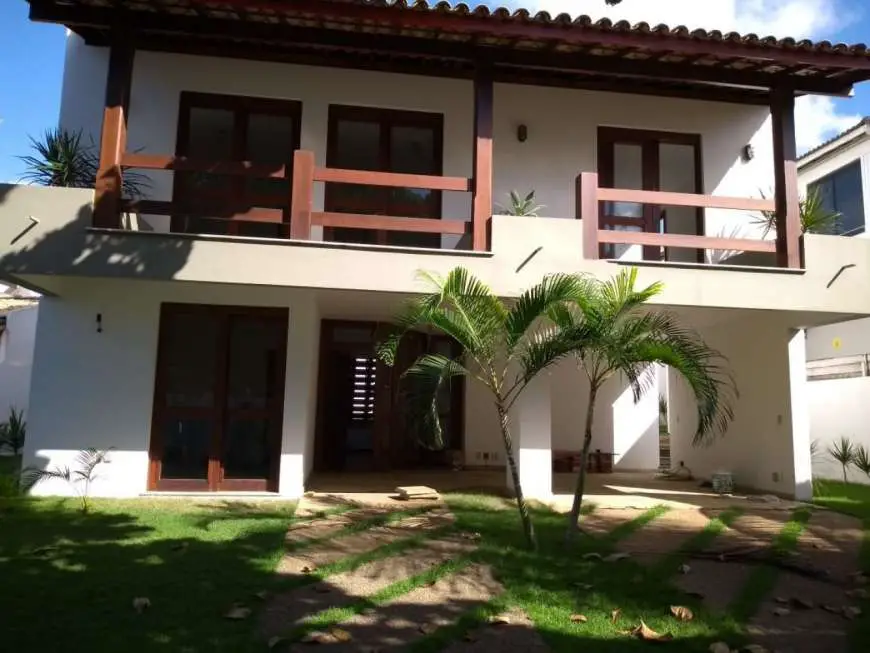 Casa com 4 Quartos para Alugar, 250 m² por R$ 3.500/Mês Vilas do Atlantico, Lauro de Freitas - BA