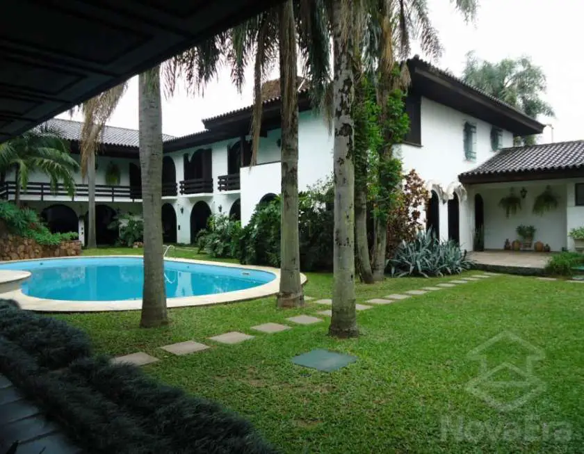 Casa com 6 Quartos à Venda, 980 m² por R$ 2.500.000 Patronato, Santa Maria - RS