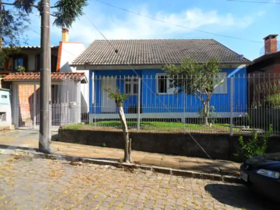 Casa com 3 Quartos à Venda, 360 m² por R$ 745.000 Humaitá, Bento Gonçalves - RS