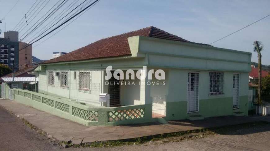 Casa com 2 Quartos à Venda por R$ 900.000 Nossa Senhora das Dores, Santa Maria - RS