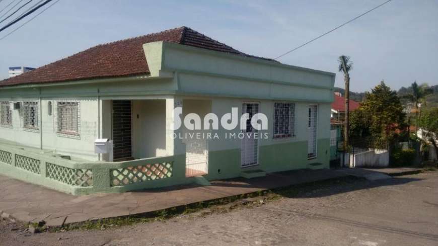 Casa com 2 Quartos à Venda por R$ 900.000 Nossa Senhora das Dores, Santa Maria - RS