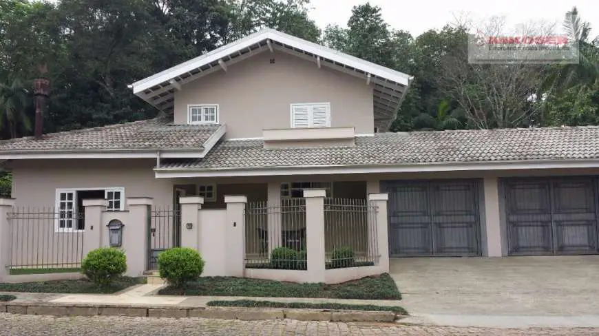 Casa com 4 Quartos à Venda, 249 m² por R$ 595.000 Centro, Pomerode - SC