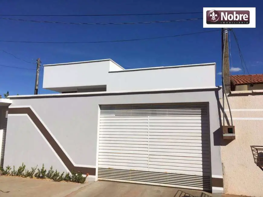 Casa com 3 Quartos à Venda, 140 m² por R$ 430.000 Quadra 403 Sul Alameda 19, 14 - Plano Diretor Sul, Palmas - TO
