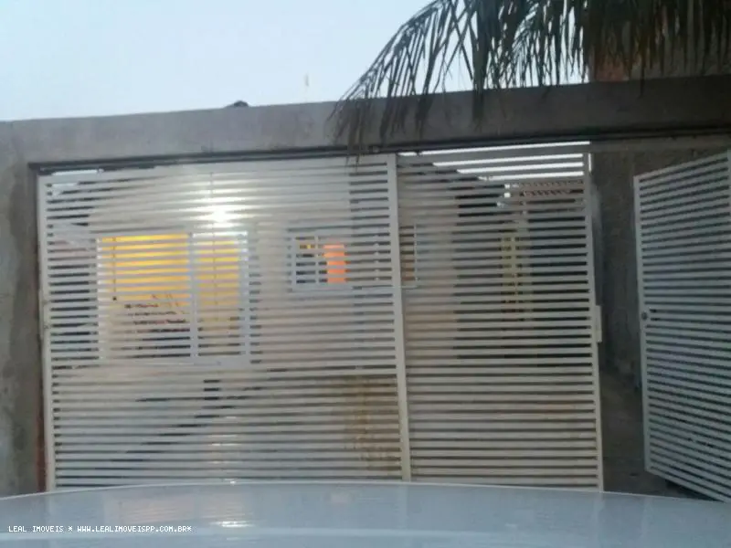 Casa com 2 Quartos à Venda, 120 m² por R$ 180.000 Ana Jacinta, Presidente Prudente - SP