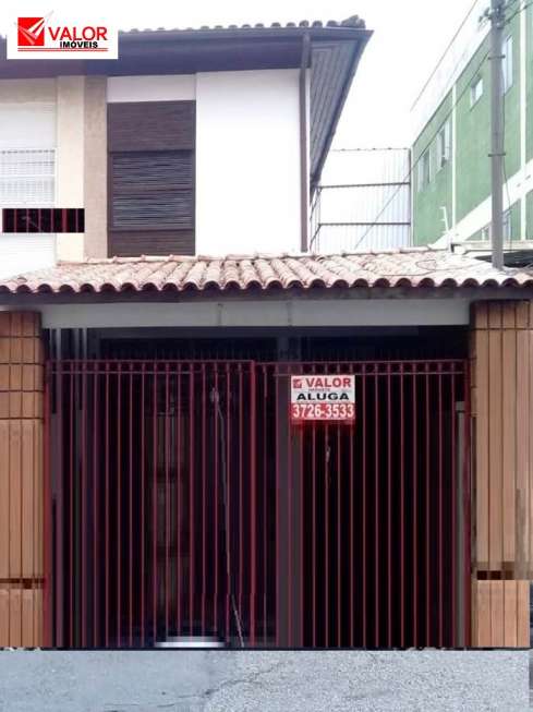 Casa com 3 Quartos para Alugar, 270 m² por R$ 2.500/Mês Vila Sônia, São Paulo - SP