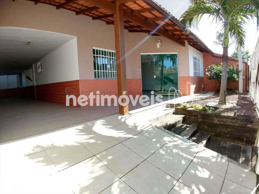 Casa com 5 Quartos para Alugar, 400 m² por R$ 2.880/Mês Valparaíso, Serra - ES