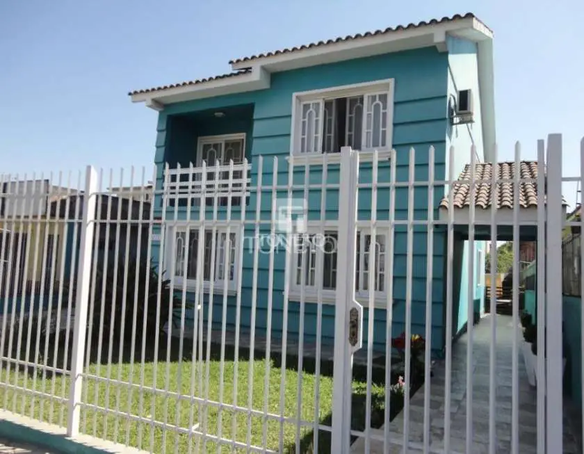 Casa com 3 Quartos à Venda, 283 m² por R$ 850.000 Nonoai, Santa Maria - RS