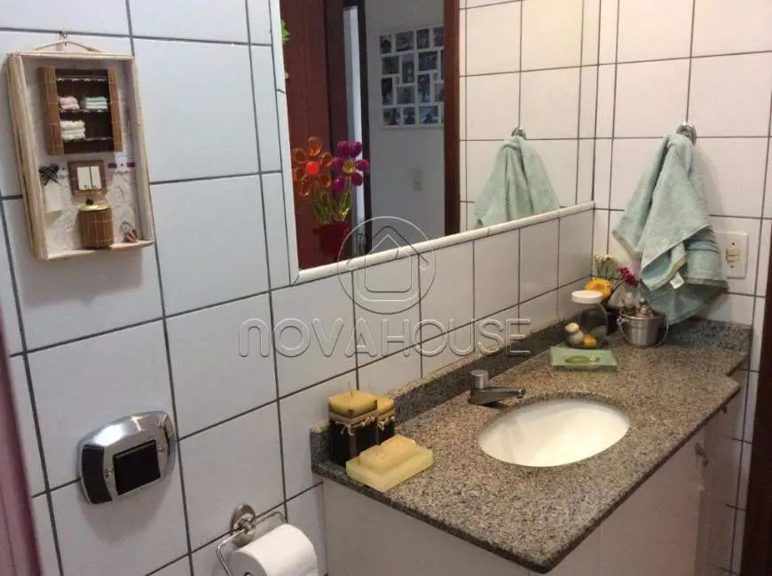 Apartamento com 3 Quartos à Venda, 80 m² por R$ 379.900 São Francisco, Campo Grande - MS