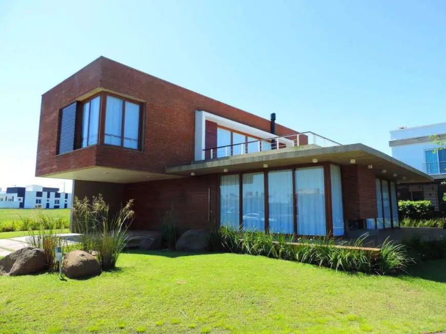 Casa com 4 Quartos à Venda, 360 m² por R$ 1.600.000 Centro, Lajeado - RS