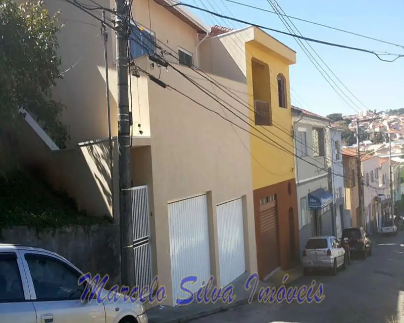Casa com 3 Quartos à Venda por R$ 490.000 Vila Mota, Bragança Paulista - SP
