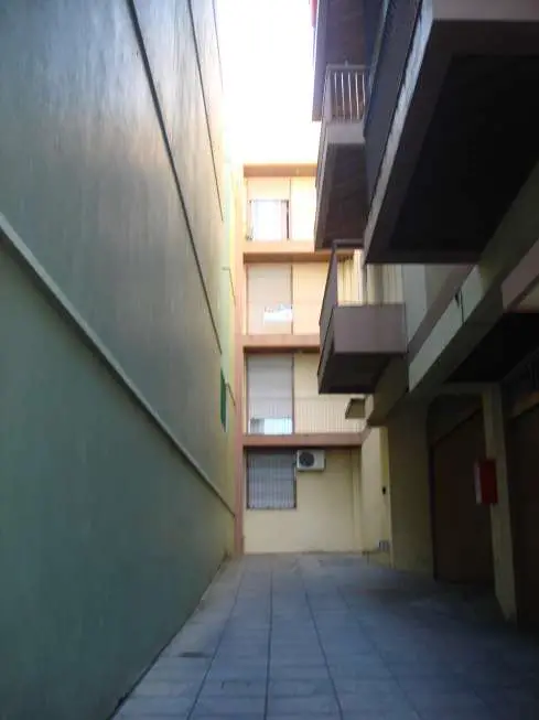 Apartamento com 1 Quarto para Alugar, 48 m² por R$ 350/Mês Rua Visconde de Pelotas, 2232 - Centro, Santa Maria - RS