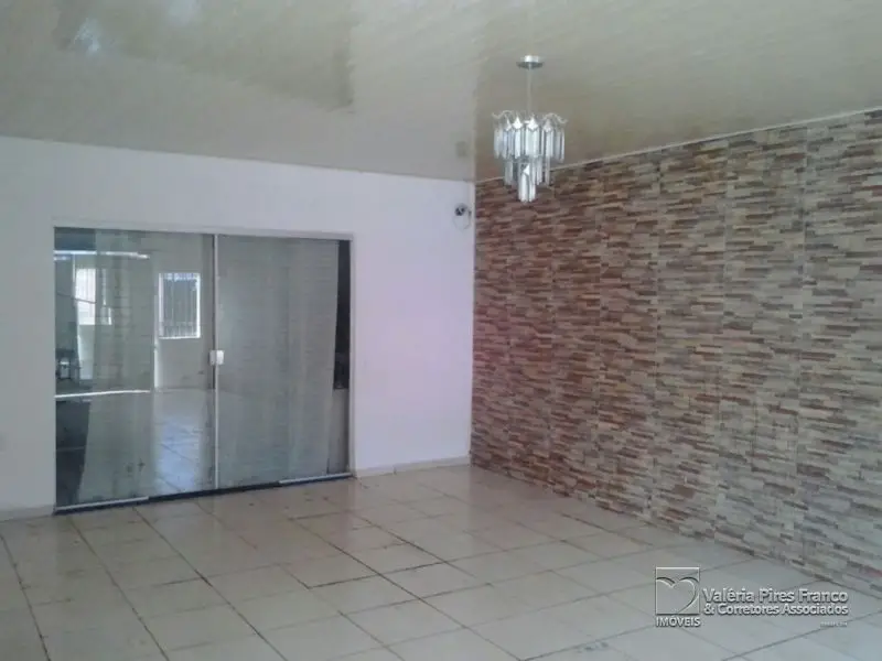 Casa com 3 Quartos à Venda, 200 m² por R$ 350.000 Coqueiro, Ananindeua - PA