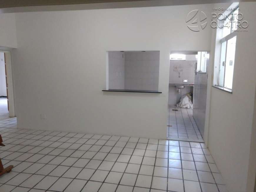 Apartamento com 3 Quartos à Venda, 110 m² por R$ 370.000 Rua Almeida Sande - Barris, Salvador - BA