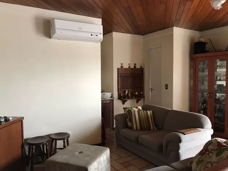 Cobertura com 4 Quartos à Venda, 203 m² por R$ 900.000 Avenida Érico Veríssimo - Menino Deus, Porto Alegre - RS