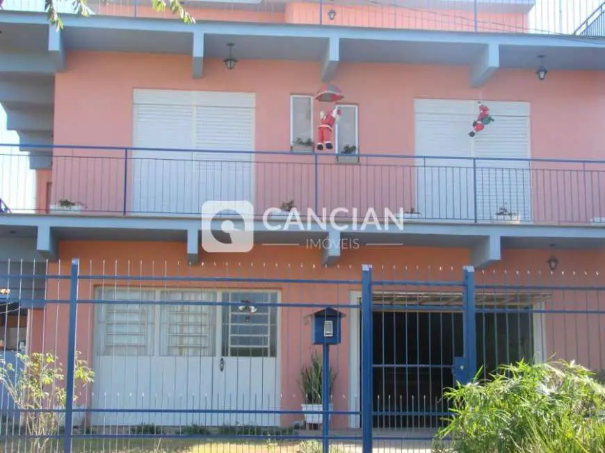 Casa com 3 Quartos à Venda, 400 m² por R$ 800.000 Rua João Lino Pretto, 397 - Pinheiro Machado, Santa Maria - RS