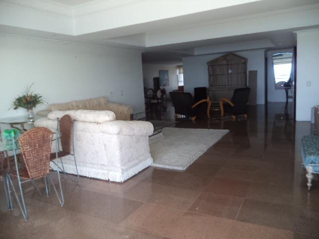 Apartamento com 4 Quartos para Alugar, 387 m² por R$ 9.000/Mês Avenida Beira Mar, 3870 - Meireles, Fortaleza - CE