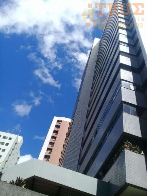 Apartamento com 4 Quartos à Venda, 180 m² por R$ 700.000 Estrada do Arraial, 2823 - Casa Amarela, Recife - PE