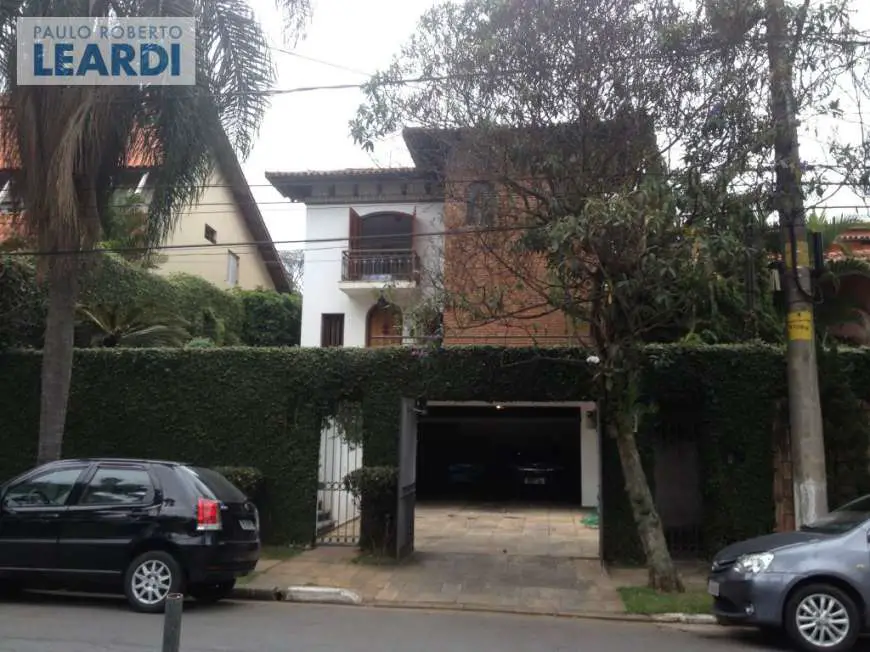 Sobrado com 4 Quartos para Alugar, 500 m² por R$ 8.000/Mês Rua Hans Staden - Butantã, São Paulo - SP