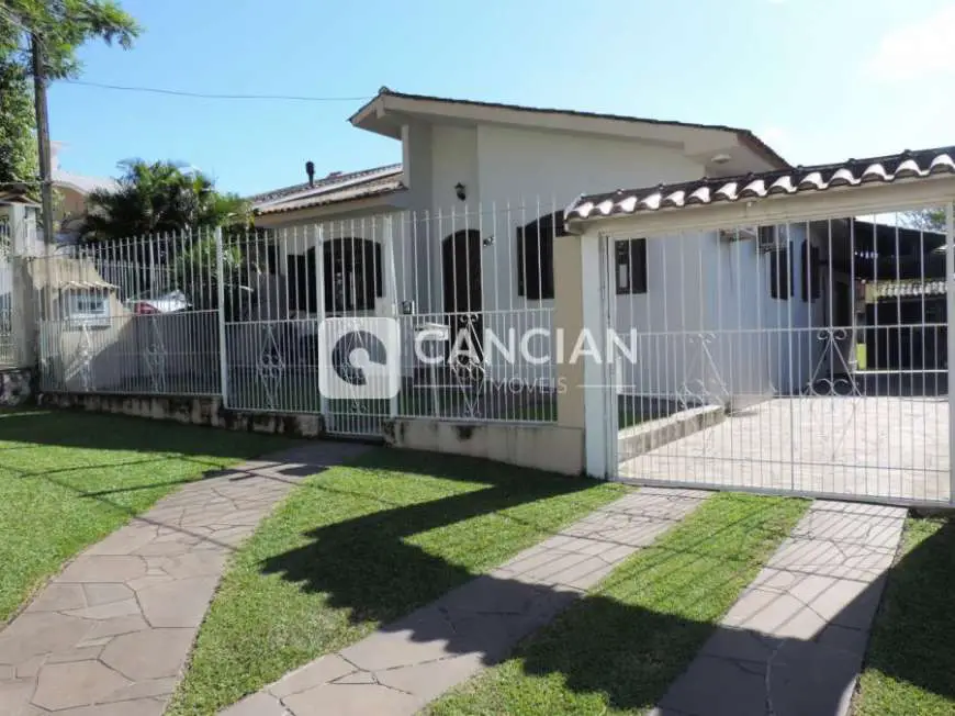 Casa com 3 Quartos à Venda, 115 m² por R$ 530.000 Rua Antônio Botega, 323 - São José, Santa Maria - RS
