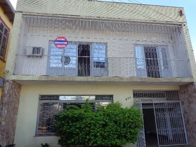 Casa com 4 Quartos para Alugar, 300 m² por R$ 2.900/Mês Avenida Pátria, 386 - São Geraldo, Porto Alegre - RS