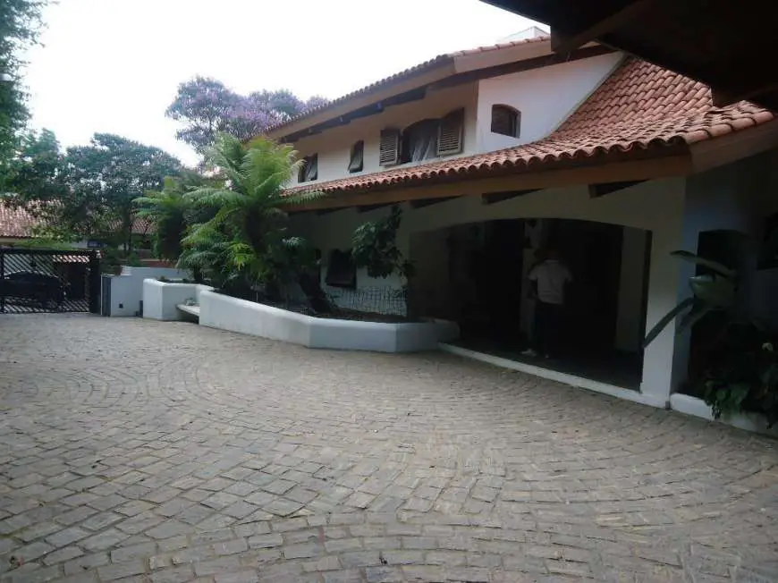 Casa de Condomínio com 5 Quartos para Alugar, 1100 m² por R$ 9.000/Mês Rua Padre Mateus de Lara Leão - Granja Viana, Cotia - SP
