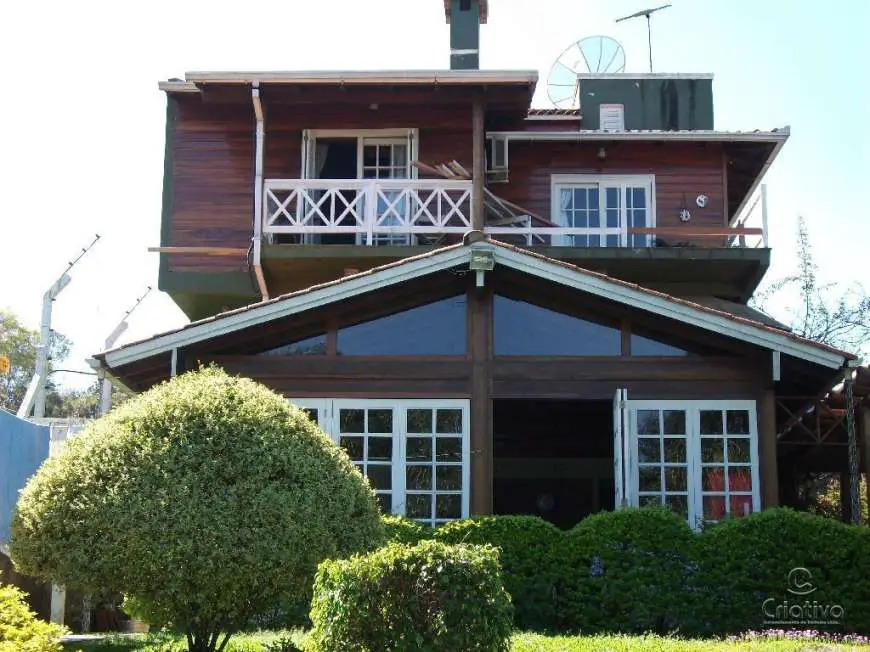 Casa com 3 Quartos à Venda, 200 m² por R$ 910.000 Colina Deuner, Campo Bom - RS