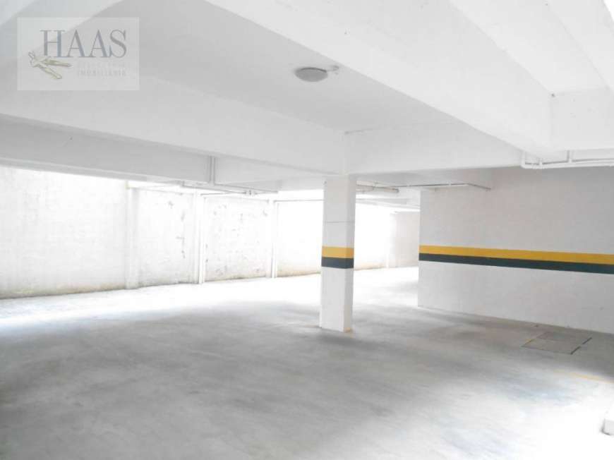Apartamento com 2 Quartos para Alugar, 75 m² por R$ 900/Mês Rua Edmundo Saporski - São Cristóvão, São José dos Pinhais - PR