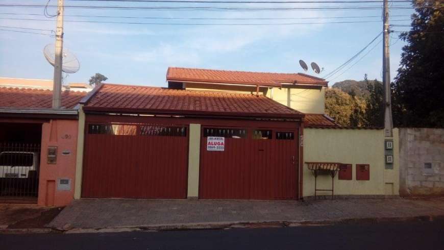 Casa com 2 Quartos para Alugar, 90 m² por R$ 1.100/Mês Santa Cruz, Valinhos - SP