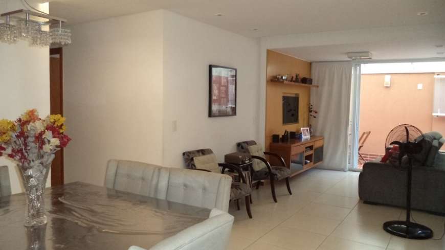 Apartamento com 4 Quartos à Venda, 173 m² por R$ 900.000 Rua Ronaldo Scampini - Jardim da Penha, Vitória - ES