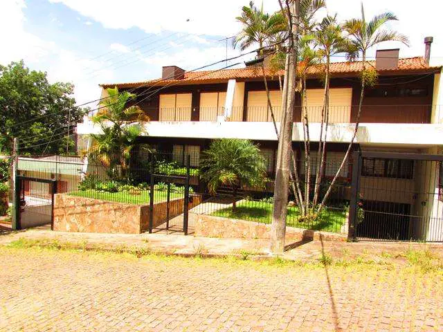 Casa com 3 Quartos para Alugar, 318 m² por R$ 5.500/Mês Rua Líbano, 192 - Higienópolis, Porto Alegre - RS