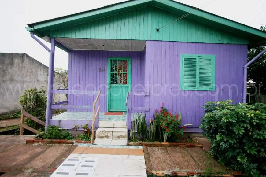 Casa com 2 Quartos à Venda, 67 m² por R$ 165.000 Feitoria, São Leopoldo - RS