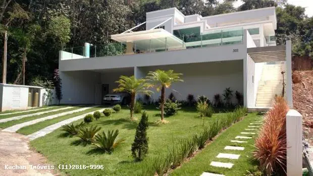 Casa com 6 Quartos para Alugar, 500 m² por R$ 6.000/Mês Fazenda Velha, Cajamar - SP