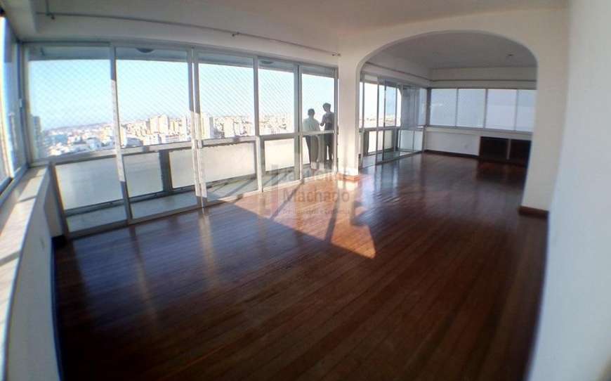 Apartamento com 4 Quartos para Alugar, 240 m² por R$ 2.900/Mês Largo do Campo Grande, 156 - Campo Grande, Salvador - BA