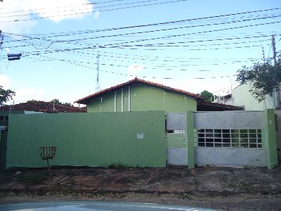 Casa com 3 Quartos à Venda, 194 m² por R$ 250.000 Primeiro de Março, Cuiabá - MT