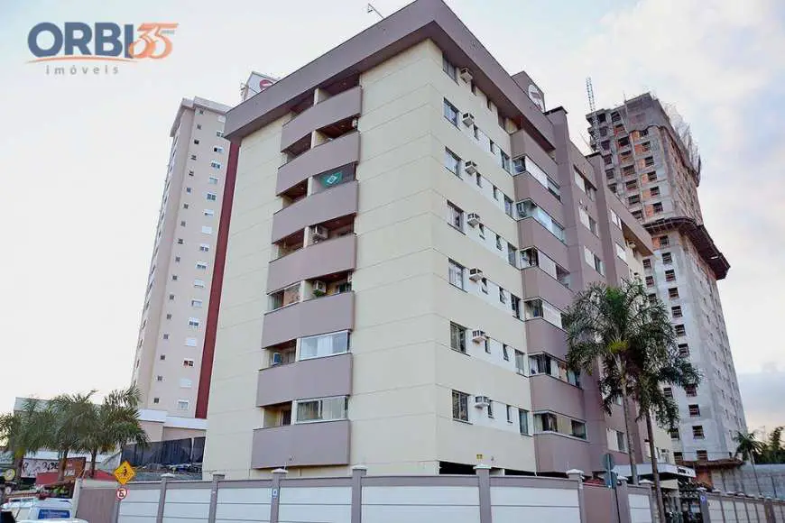 Apartamento com 3 Quartos para Alugar, 130 m² por R$ 1.910/Mês Velha, Blumenau - SC