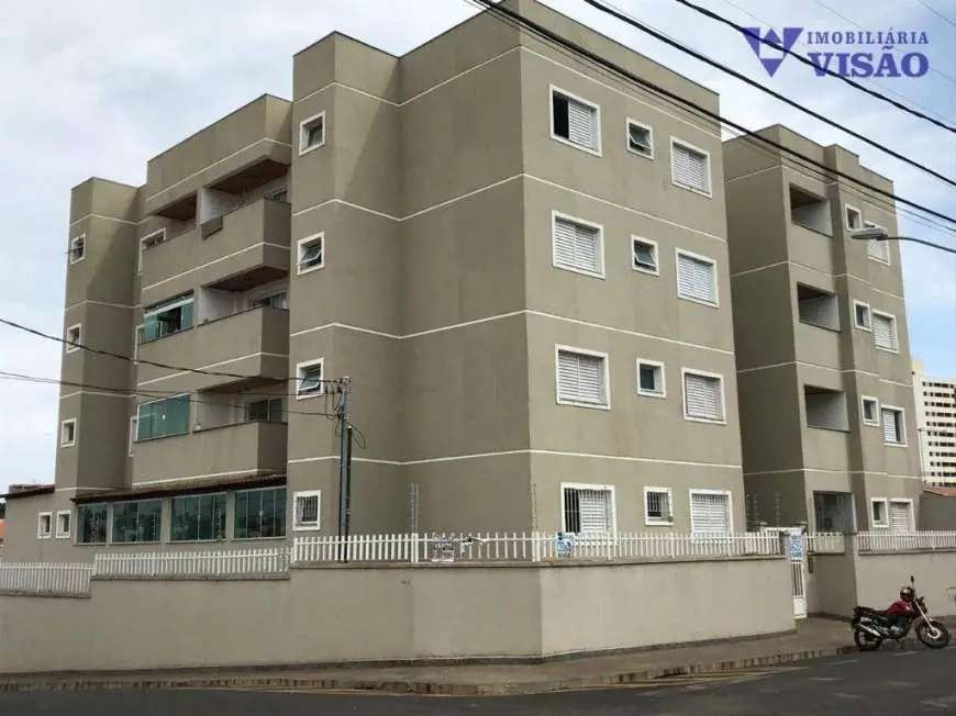 Apartamento com 3 Quartos à Venda, 100 m² por R$ 330.000 Nossa Senhora da Abadia, Uberaba - MG